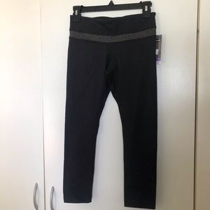 5/$20 Kirkland X-Small workout leggings NWT